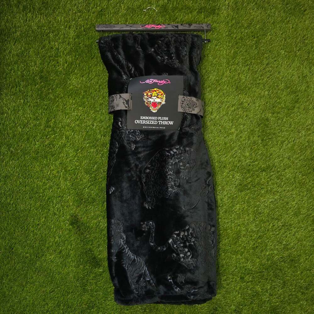 Ed Hardy AOP Black Embossed Printed Plush Throw Blanket Size 60x70 New
